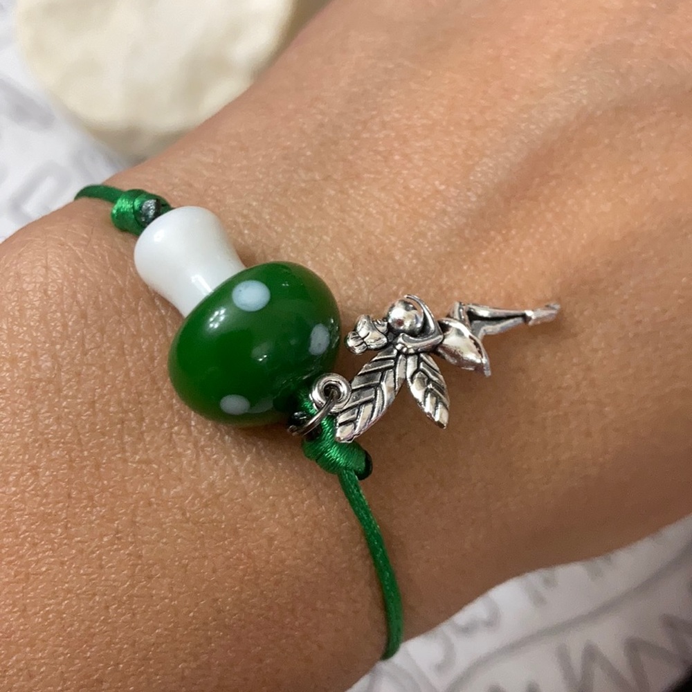Fairy 🧚‍♂️ garden Crystal macrame bracelet